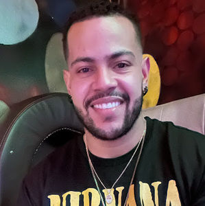 Meet your Posher, Alvaro